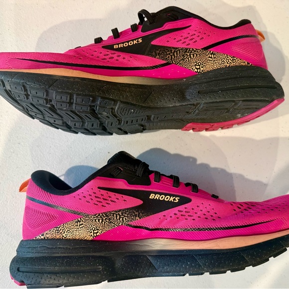 Brooks Trace 3 Women’s Size 11 Running Shoes - Picture 2 of 8